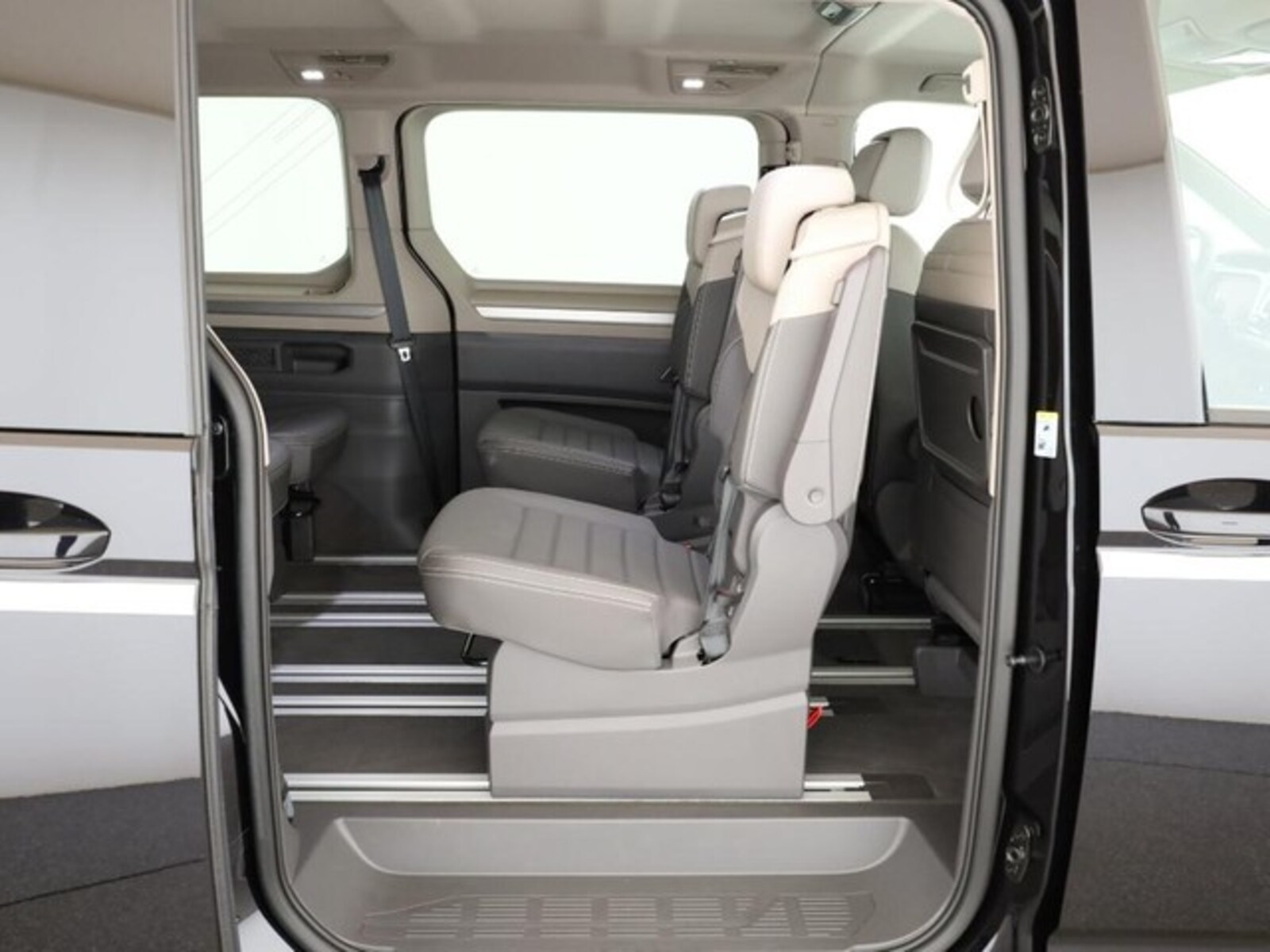Volkswagen Multivan Langversion – Bild 4