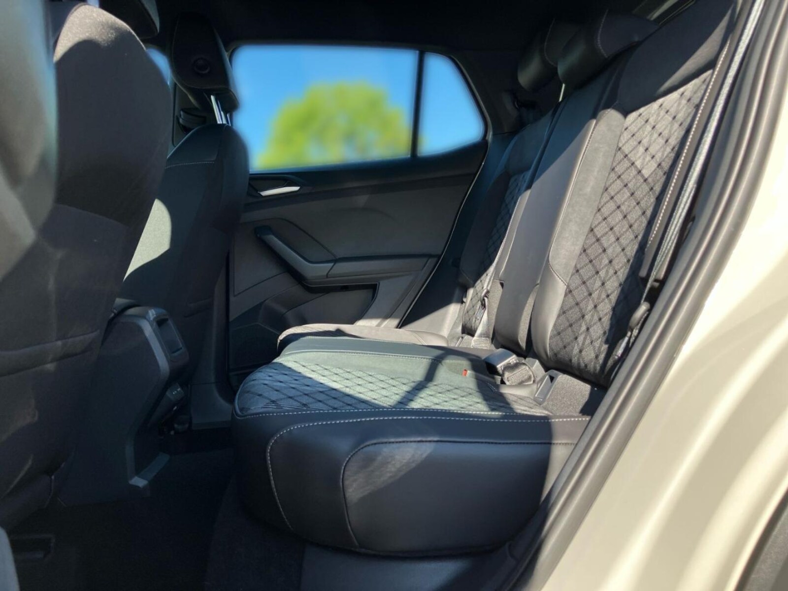 Volkswagen T-Cross – Bild 14