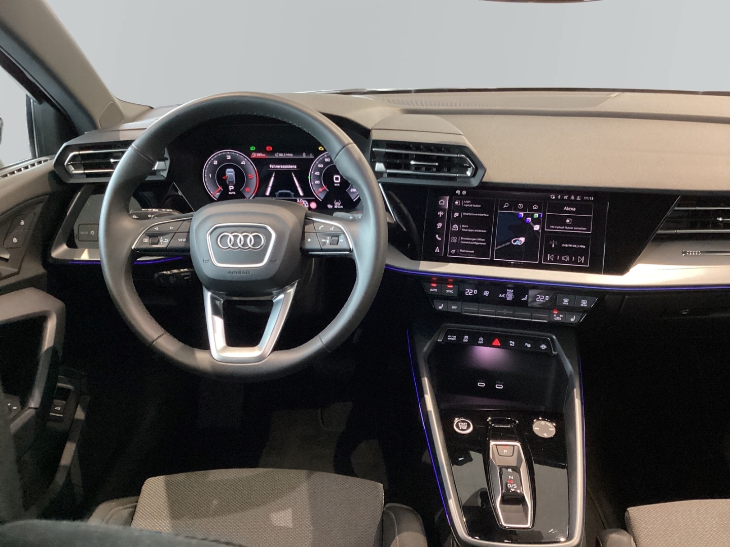 Bild über Audi A3 allstreet 35 TDI S tronic - für weitere Informationen kontaktieren Sie den Audi Partner