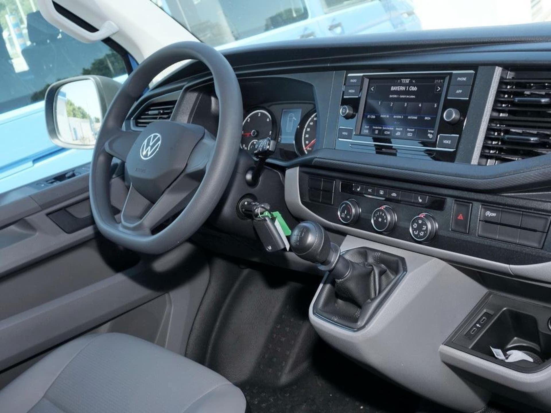 Volkswagen T6.1 Transporter Kasten langer Radstand