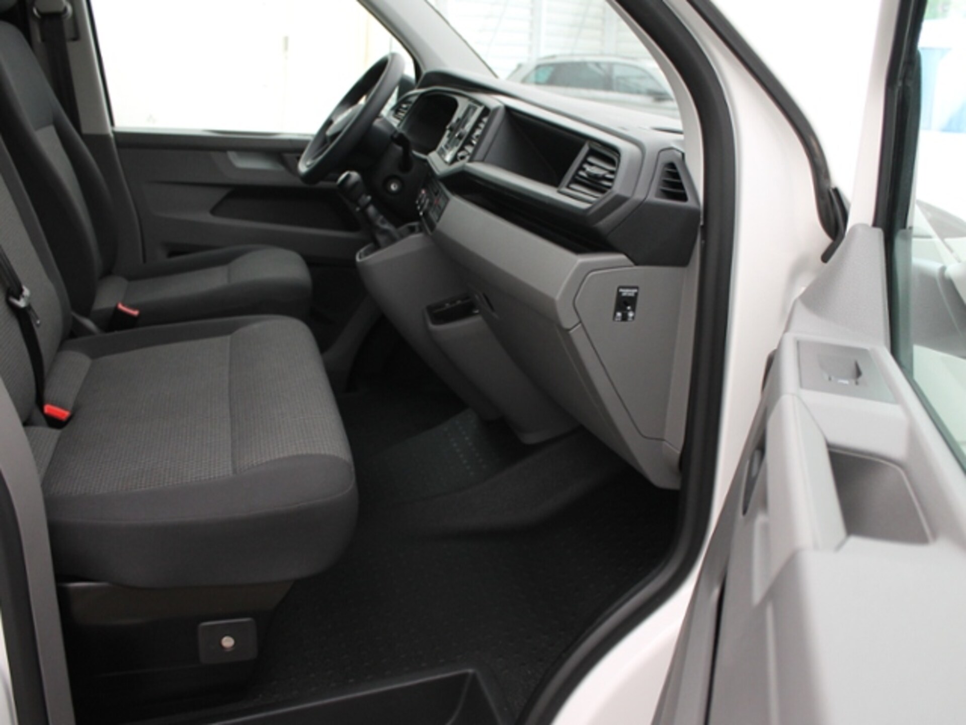 Volkswagen T6.1 Transporter Kasten kurzer Radstand