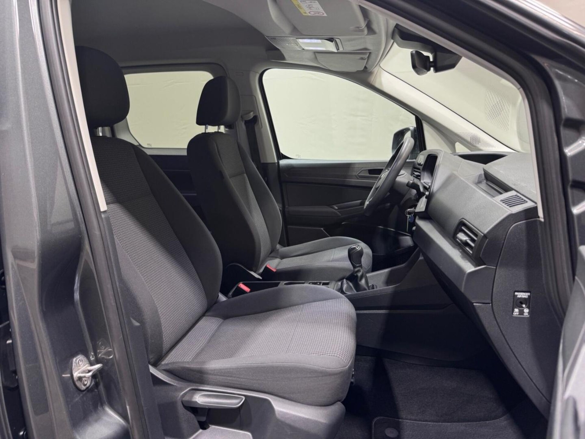 Volkswagen Caddy Basis-Modell