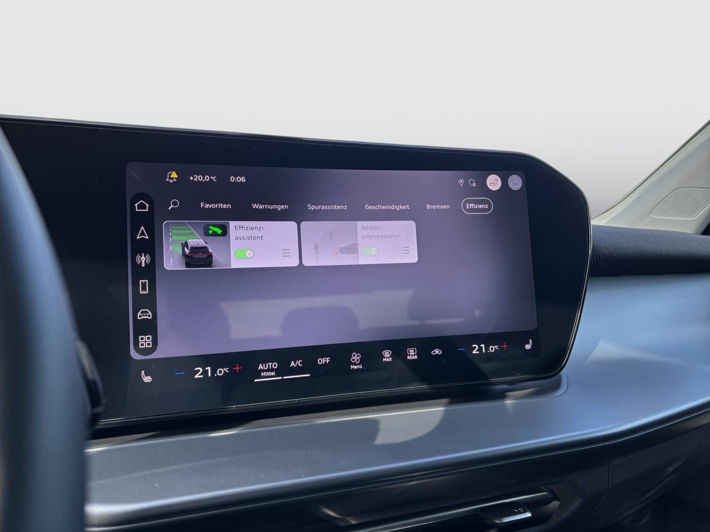Bild über Audi Q3 SUV TFSI 110 kW S tronic - für weitere Informationen kontaktieren Sie den Audi Partner
