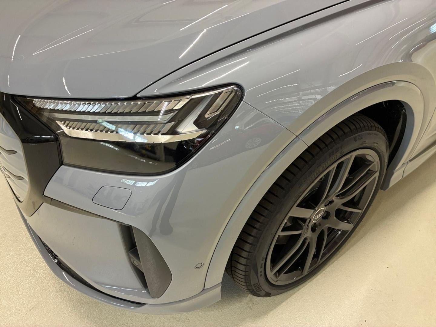 Bild über Audi Q4 SUV e-tron e-tron quattro 220 kW - für weitere Informationen kontaktieren Sie den Audi Partner