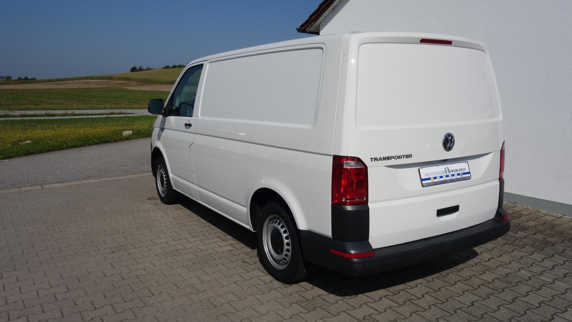 Volkswagen T6 Transporter Kasten kurzer Radstand