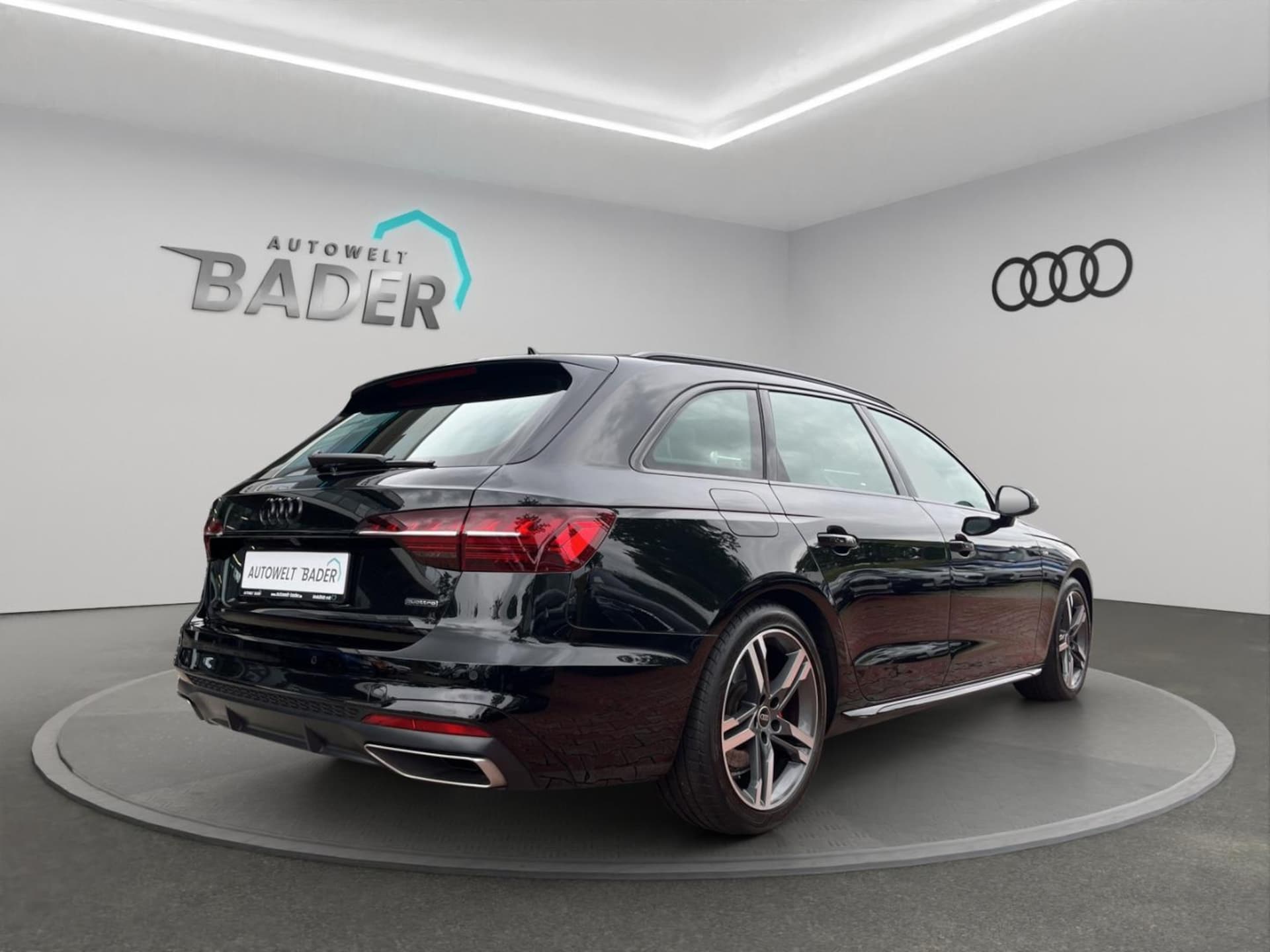Audi A4 Avant S line