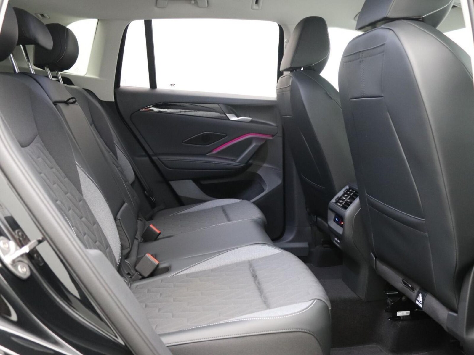 Volkswagen Tiguan – Bild 15