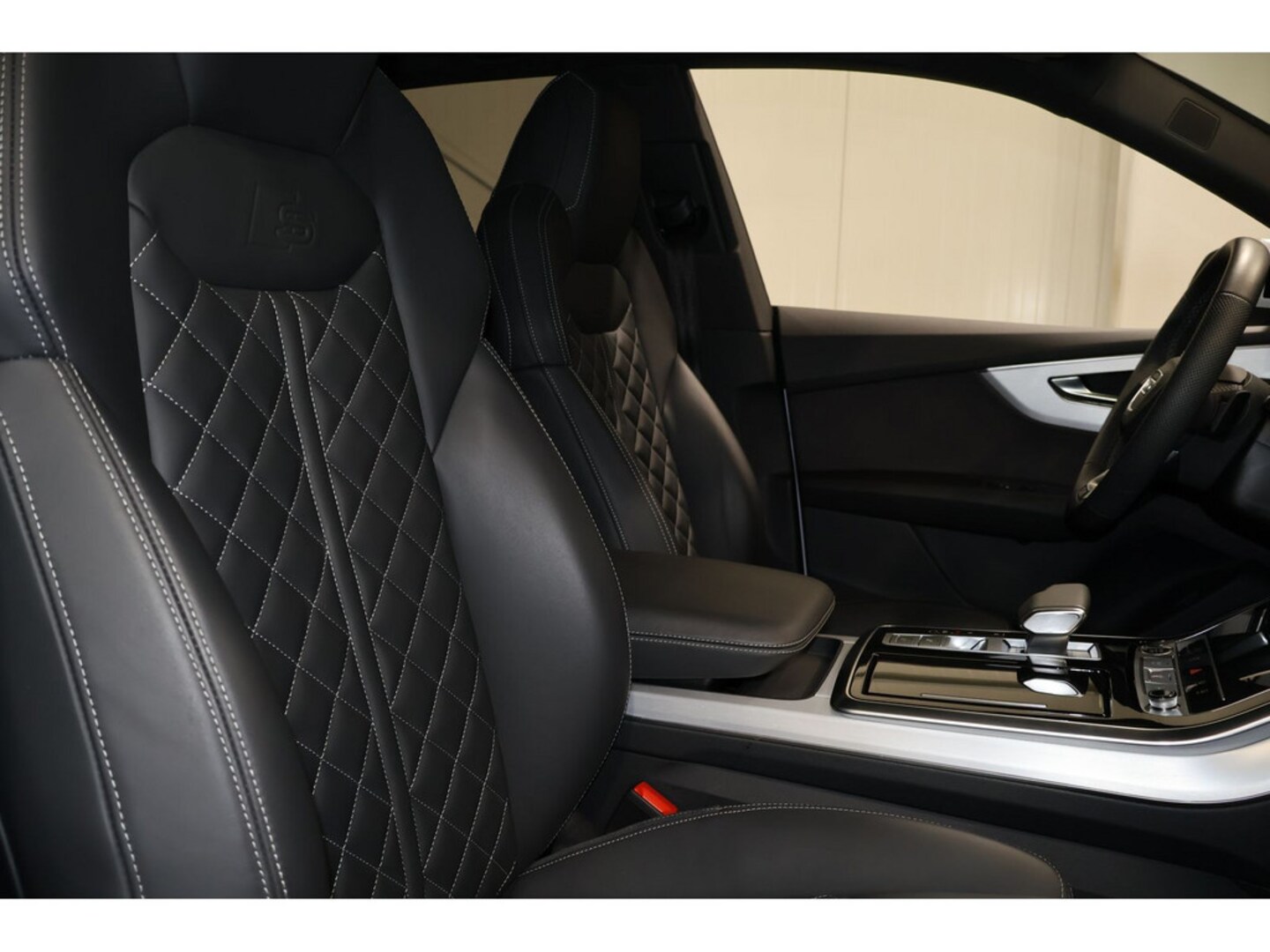 Bild über Audi Q8 SUV 50 TDI quattro tiptronic - für weitere Informationen kontaktieren Sie den Audi Partner