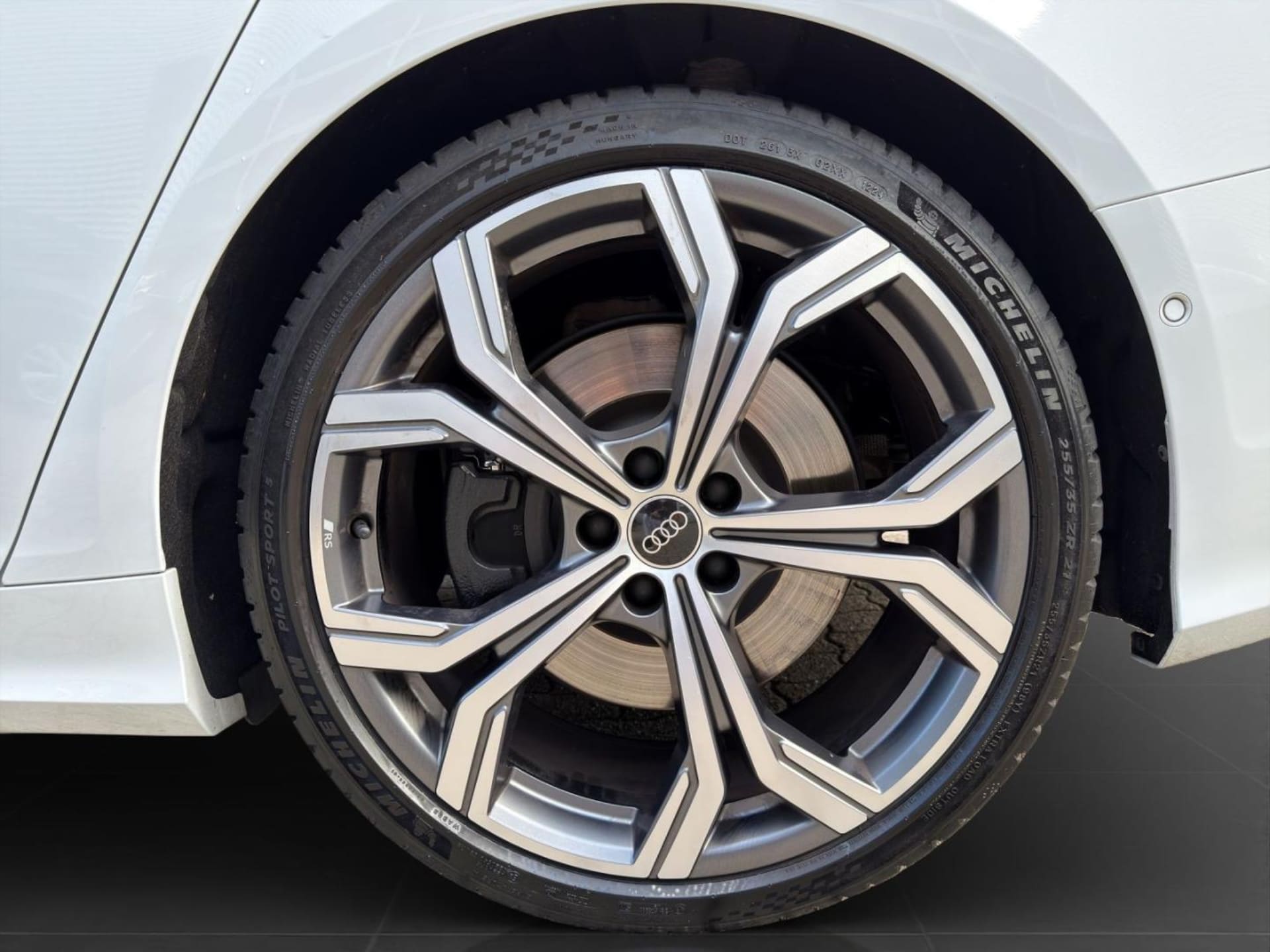 Audi S6 Avant