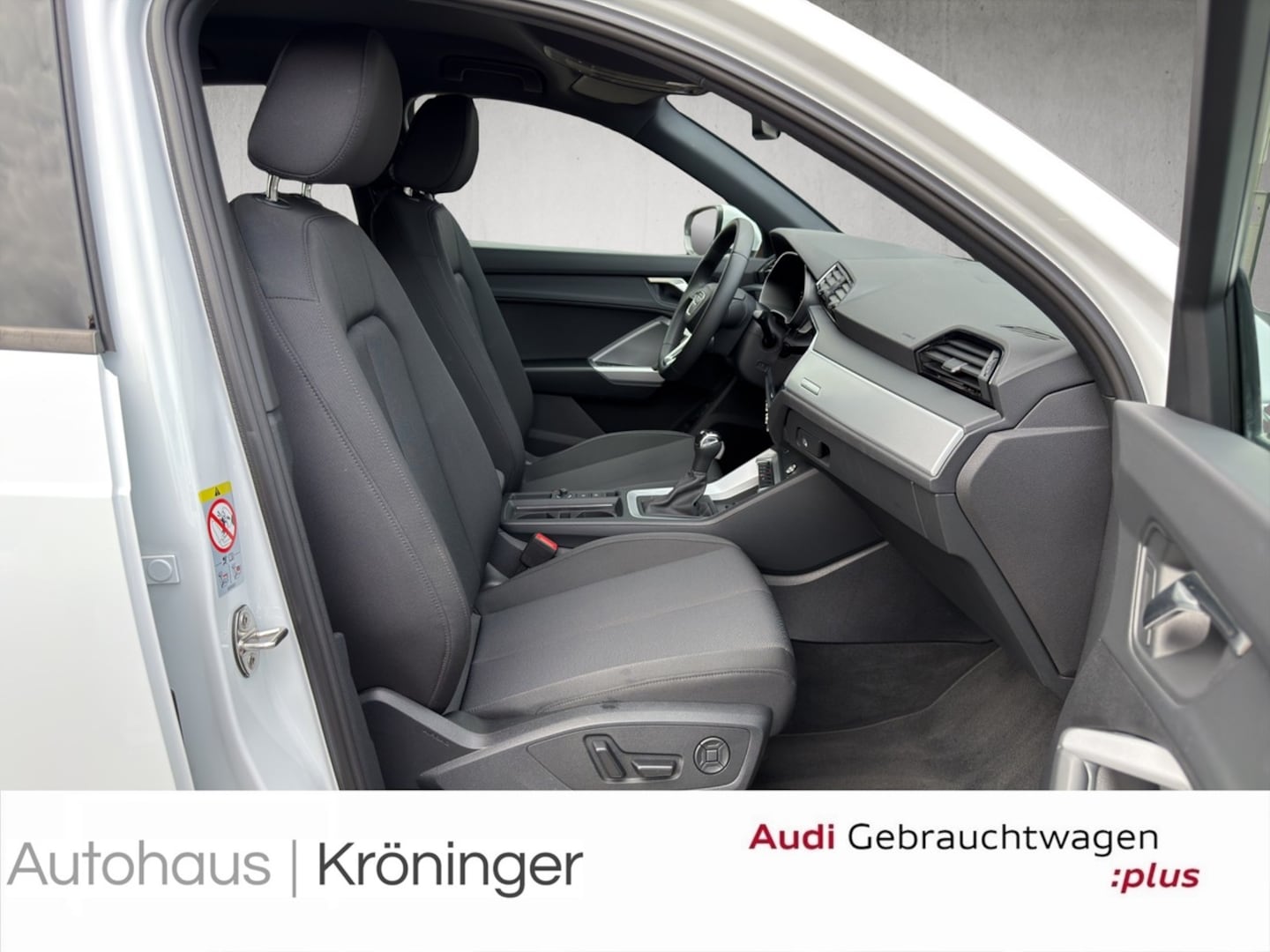Bild über Audi Q3 advanced 35 TFSI S tronic - für weitere Informationen kontaktieren Sie den Audi Partner