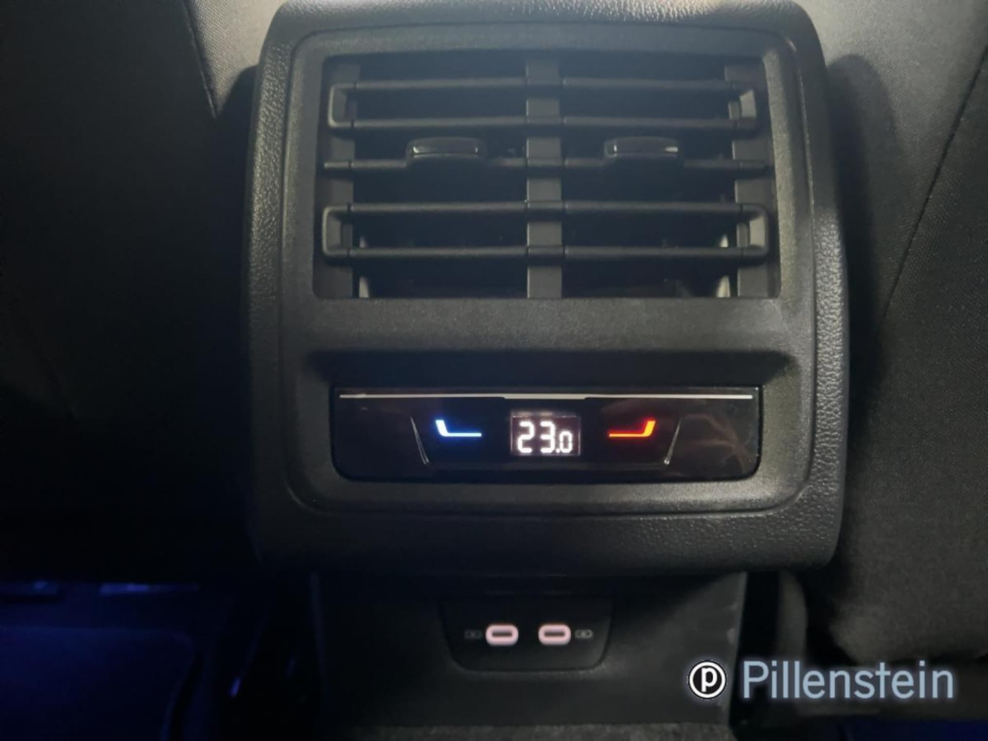Volkswagen Golf Active