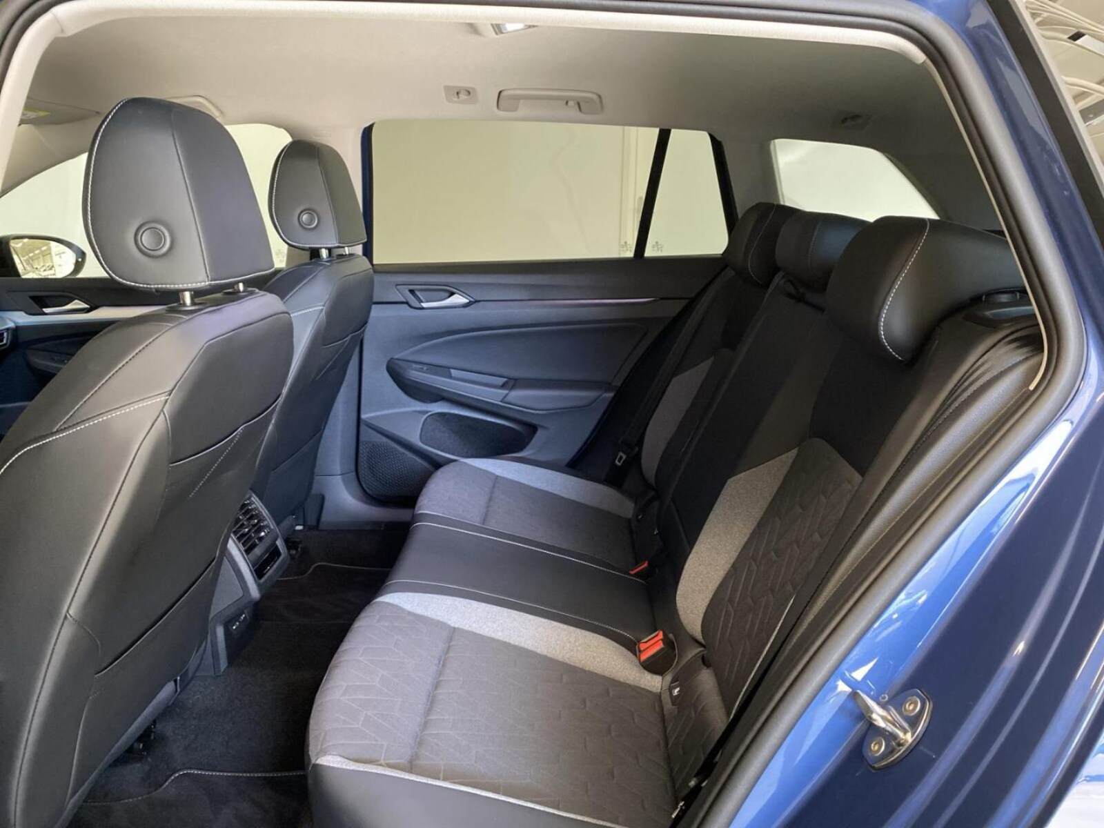 Volkswagen Golf Variant – Bild 7