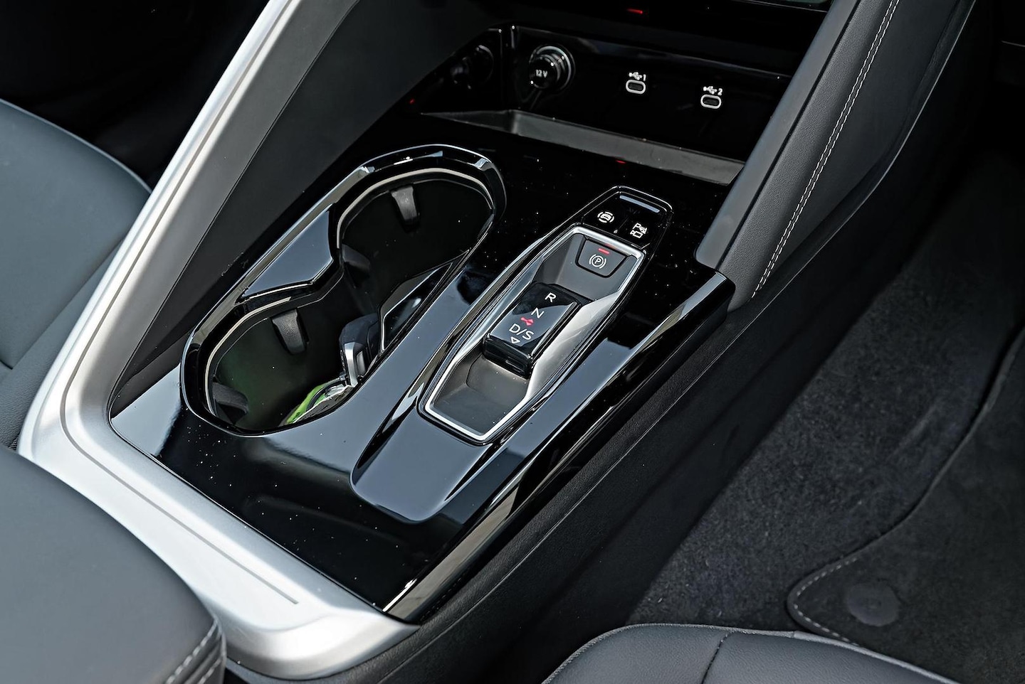 Image about Audi Q5 SUV TFSI 150 kW