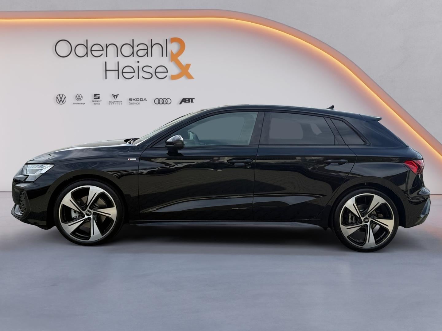 Bild über Audi A3 Sportback S line TFSI quattro 150 kW S tronic - für weitere Informationen kontaktieren Sie den Audi Partner