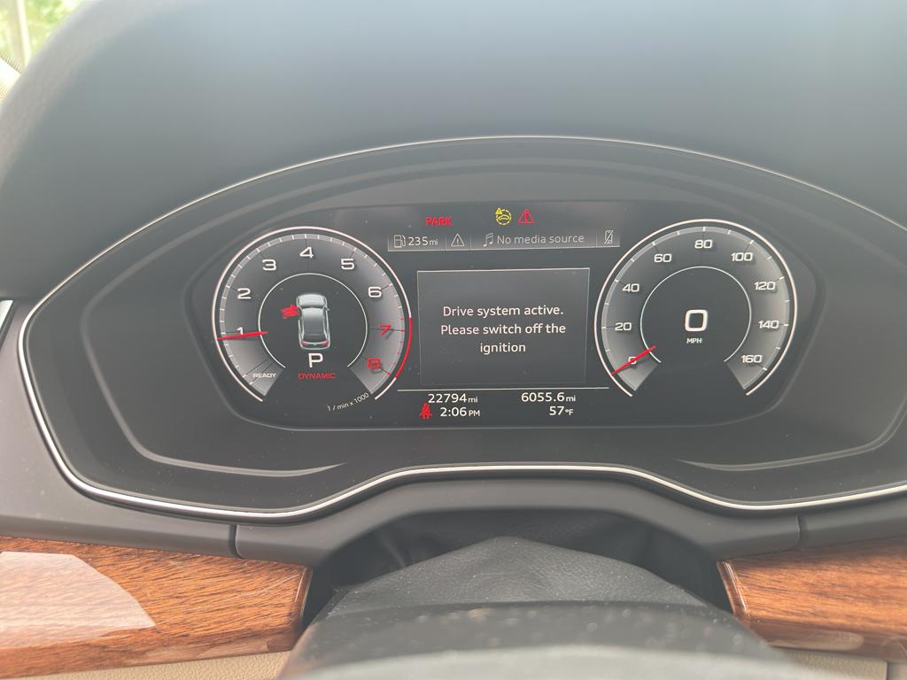 2023 Audi Q5 45 Premium Plus's photo