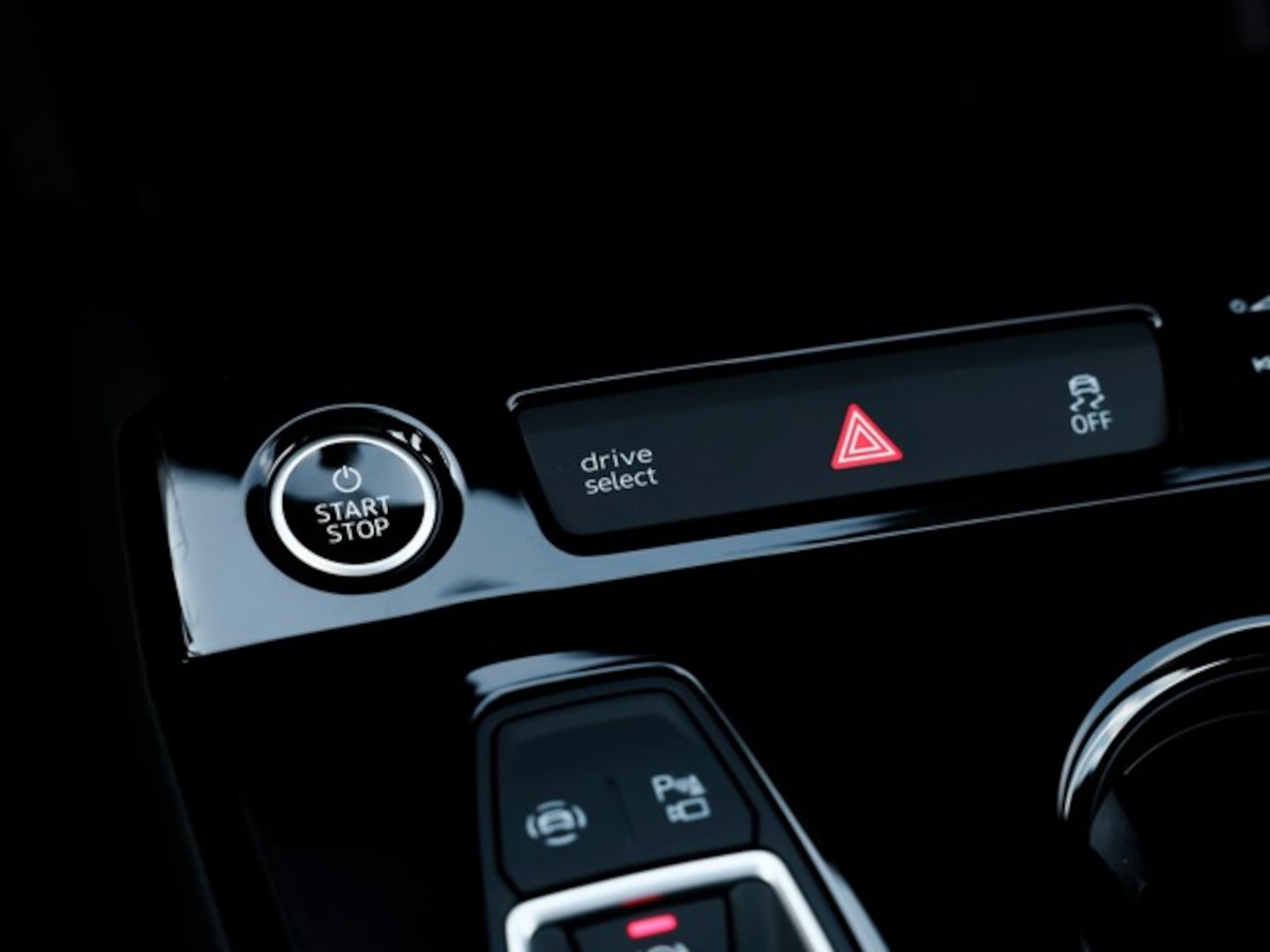 Bild über Audi A6 Sportback e-tron e-tron quattro - für weitere Informationen kontaktieren Sie den Audi Partner