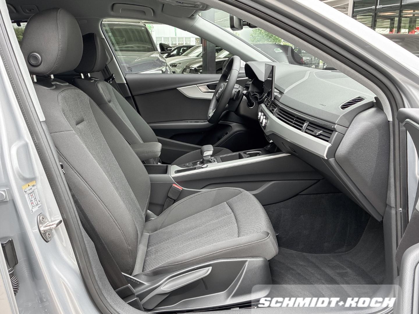 Bild über Audi A4 Avant advanced 35 TFSI S tronic - für weitere Informationen kontaktieren Sie den Audi Partner