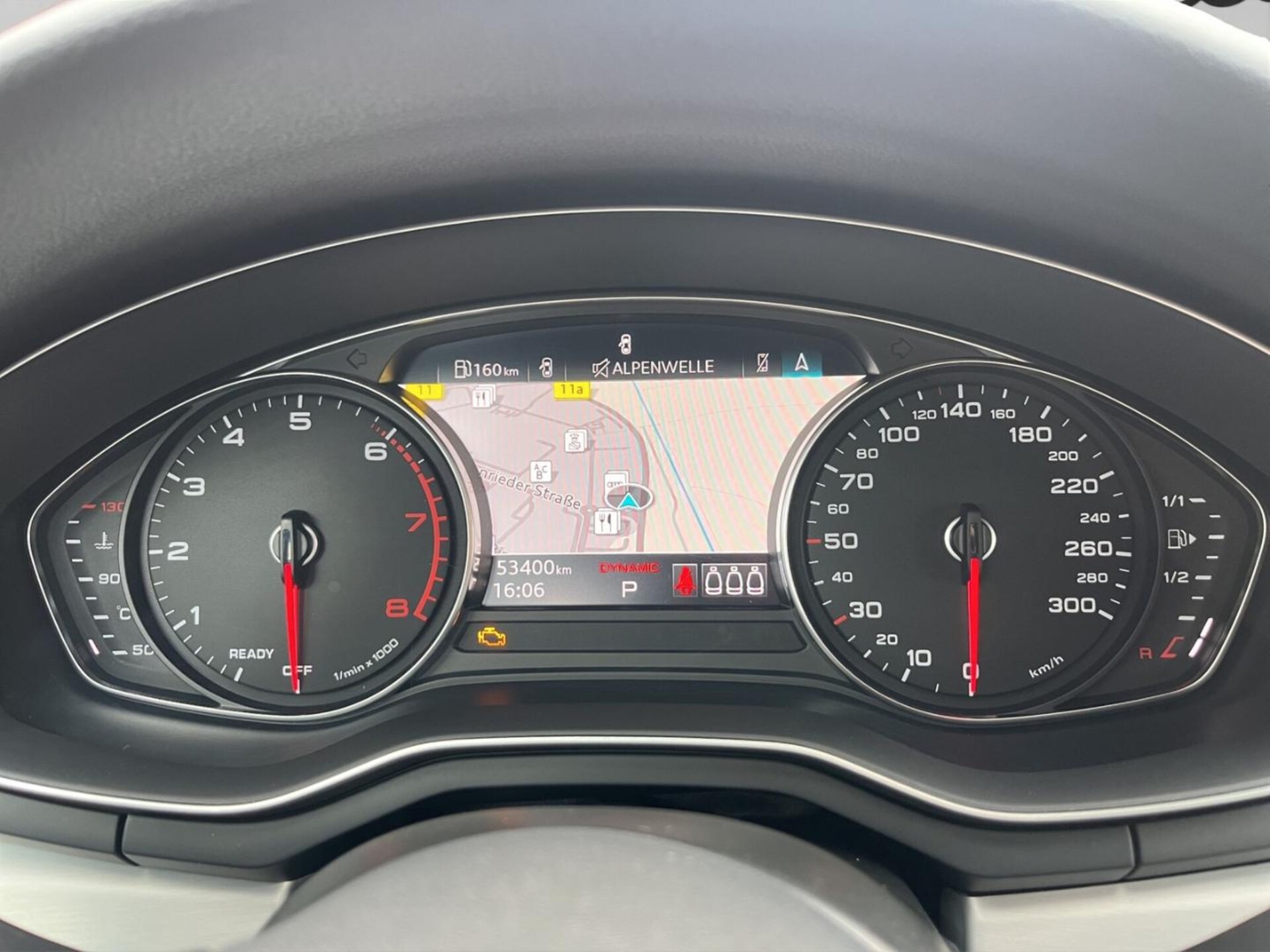 Audi A4 Avant S line
