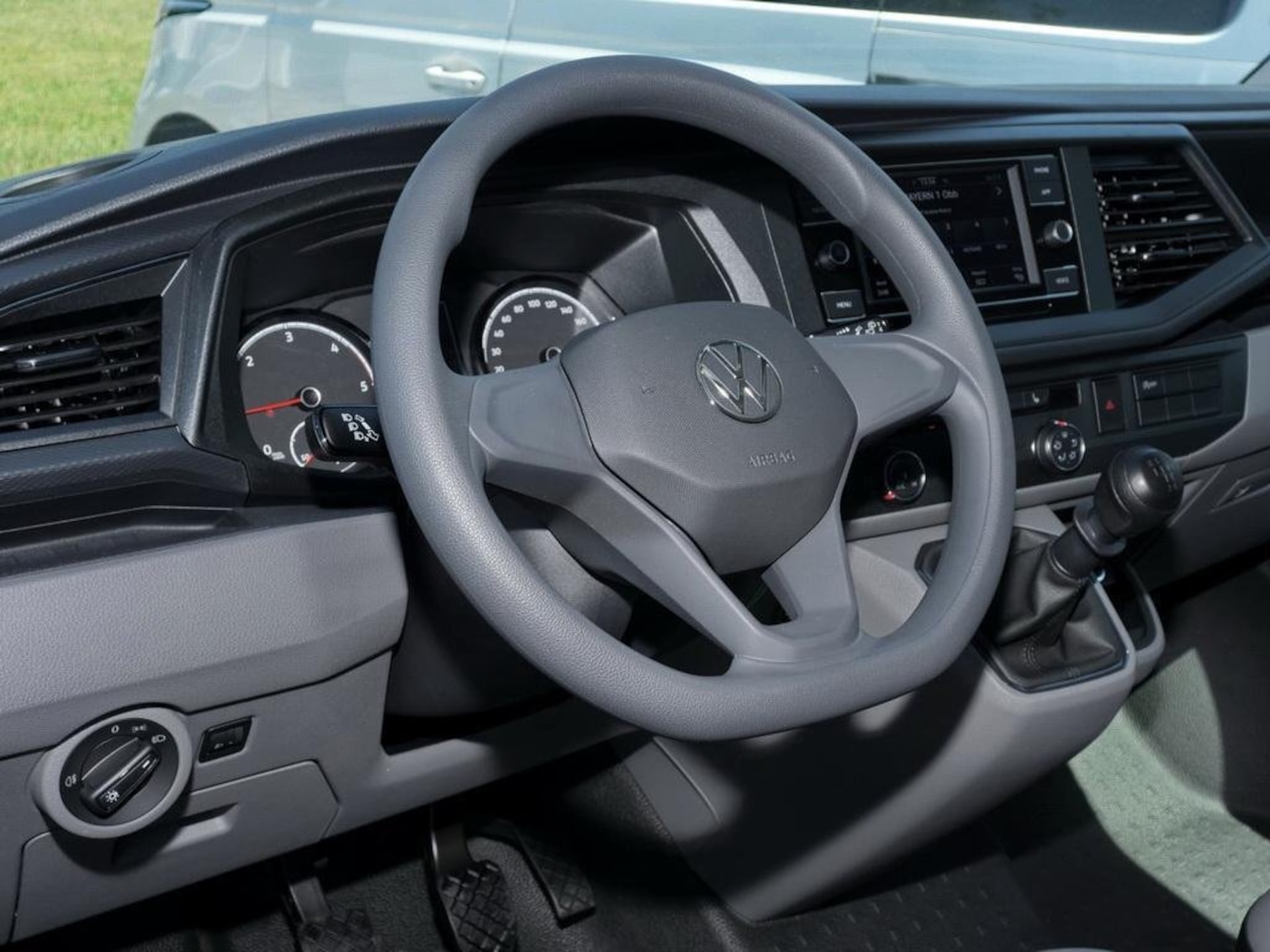 Volkswagen T6.1 Transporter Kasten langer Radstand
