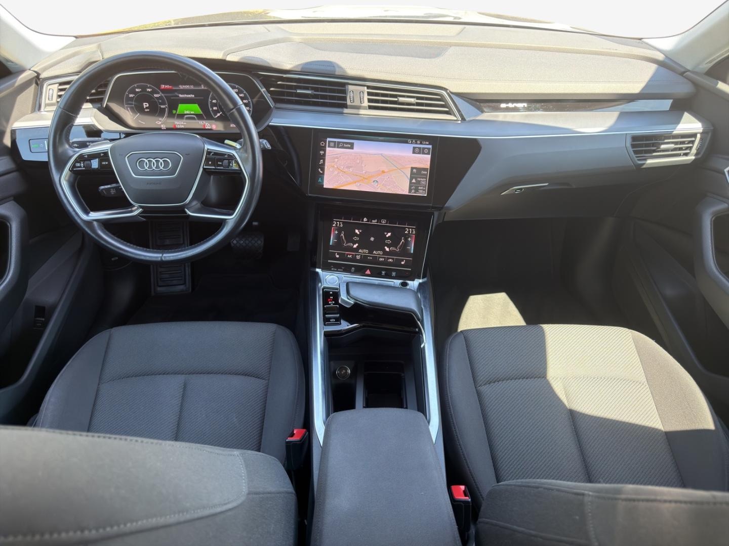 Image de Audi e-tron Attraction 50 quattro 230,00 kW - for more details contact your dealer
