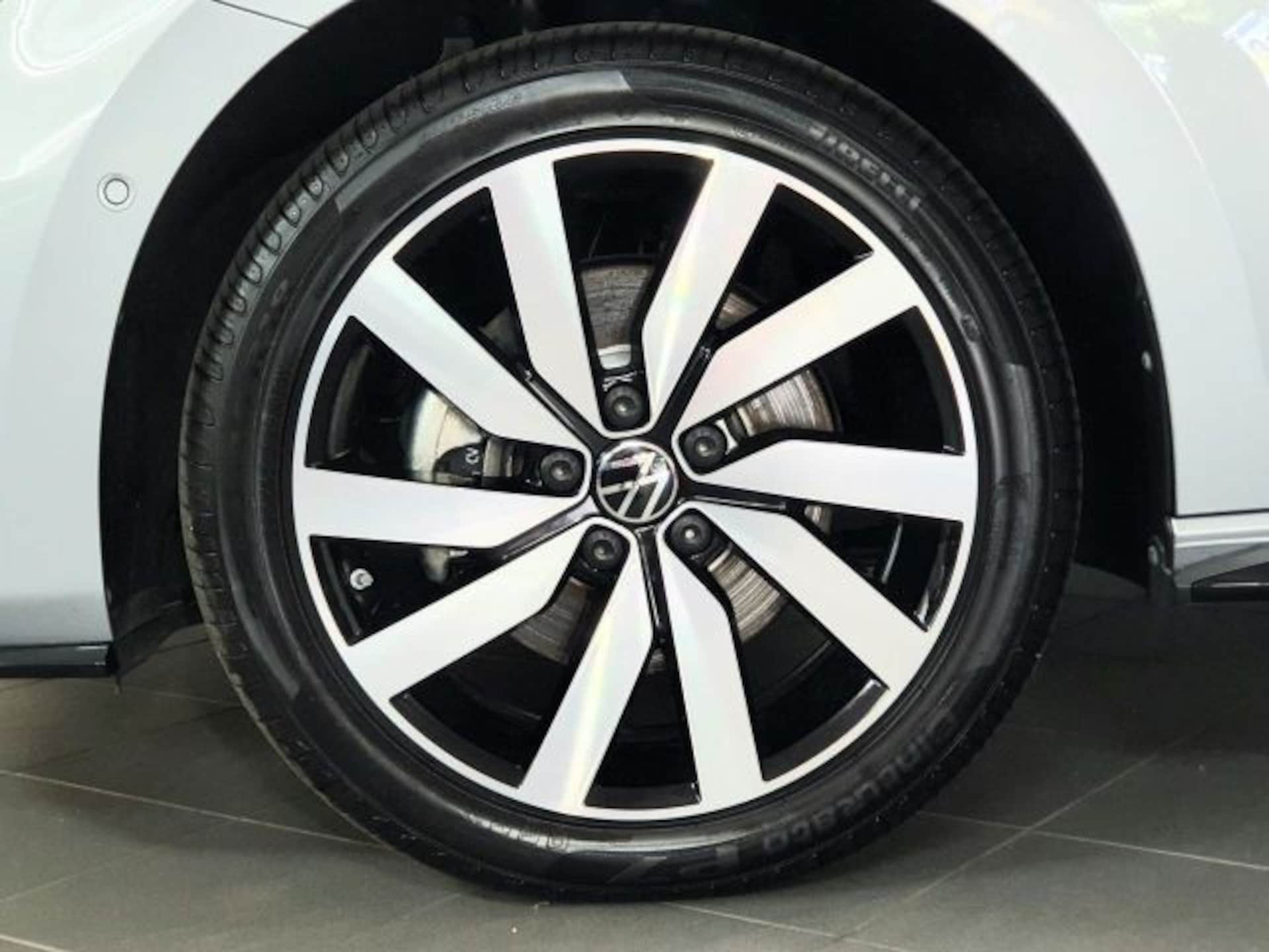 Volkswagen Touran R-Line