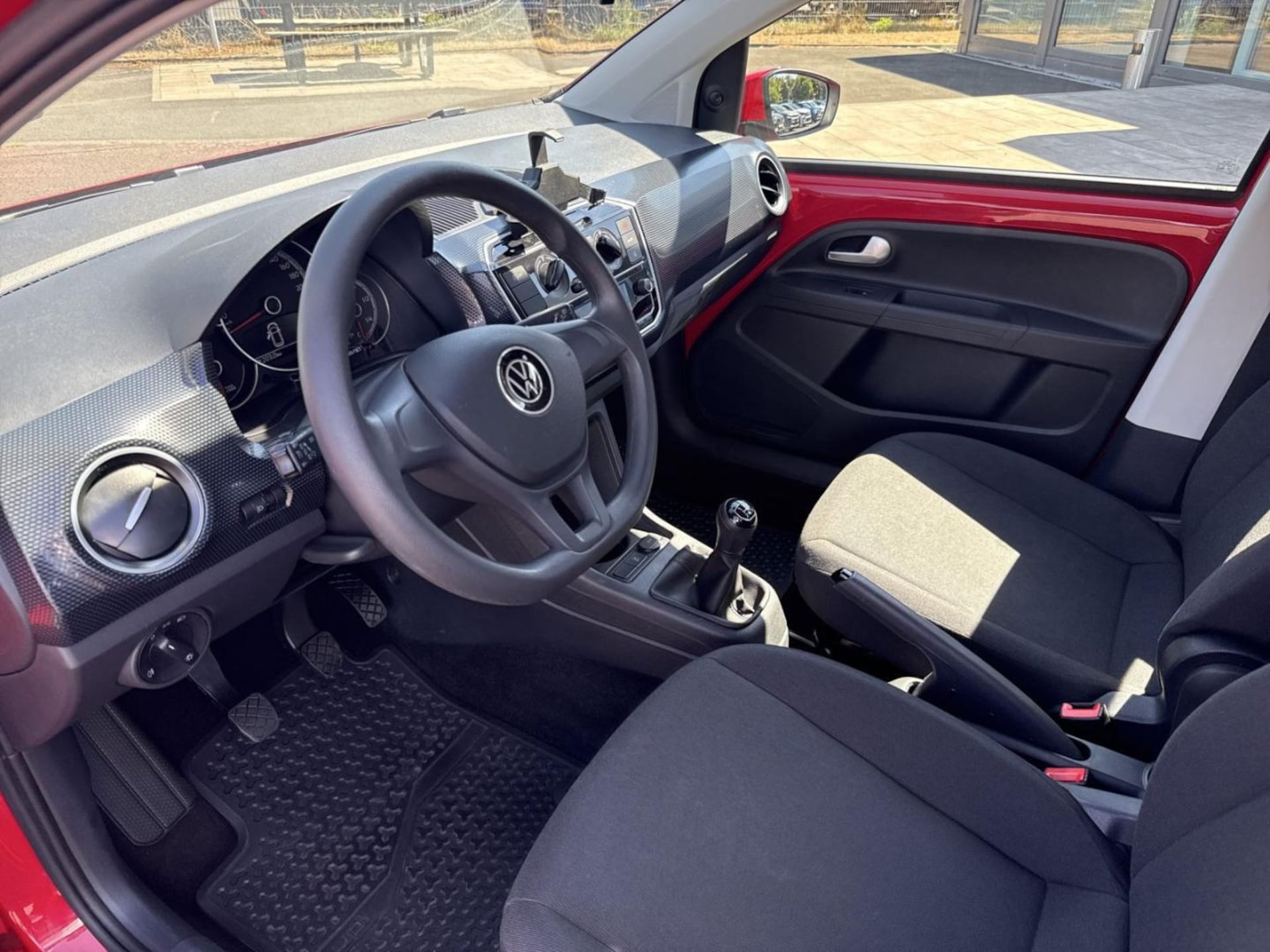 Volkswagen up!