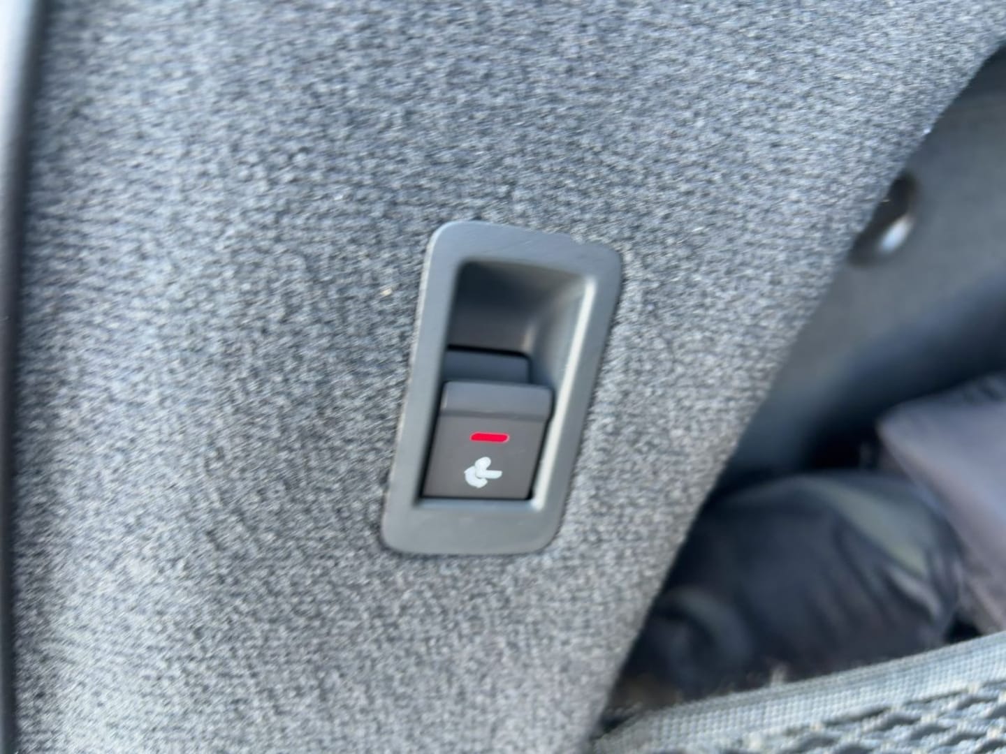 Bild über Audi S6 Avant TDI quattro tiptronic - für weitere Informationen kontaktieren Sie den Audi Partner