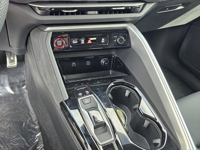 2025 Audi SQ5 Premium Plus - Photo 11