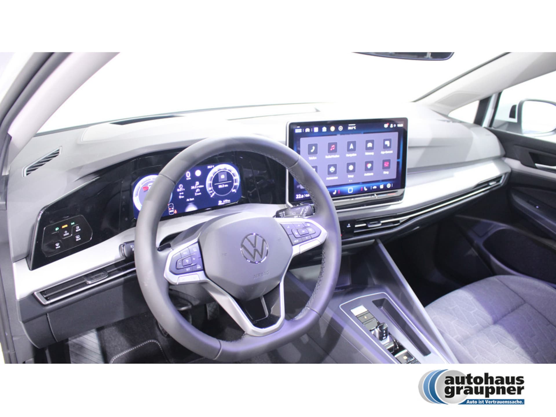 Volkswagen Golf Variant Life