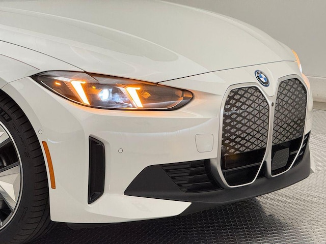 2025 BMW