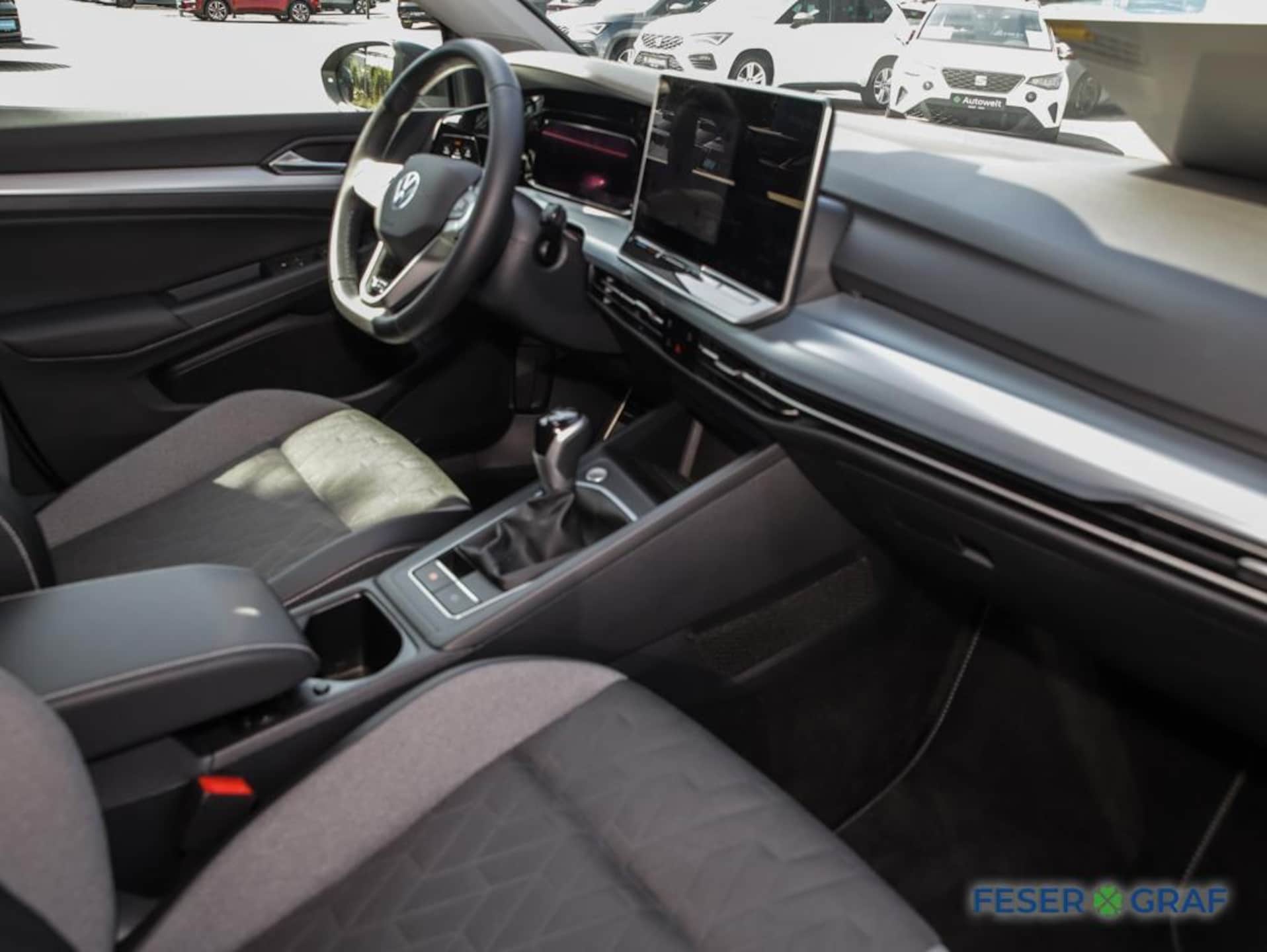 Volkswagen Golf Life