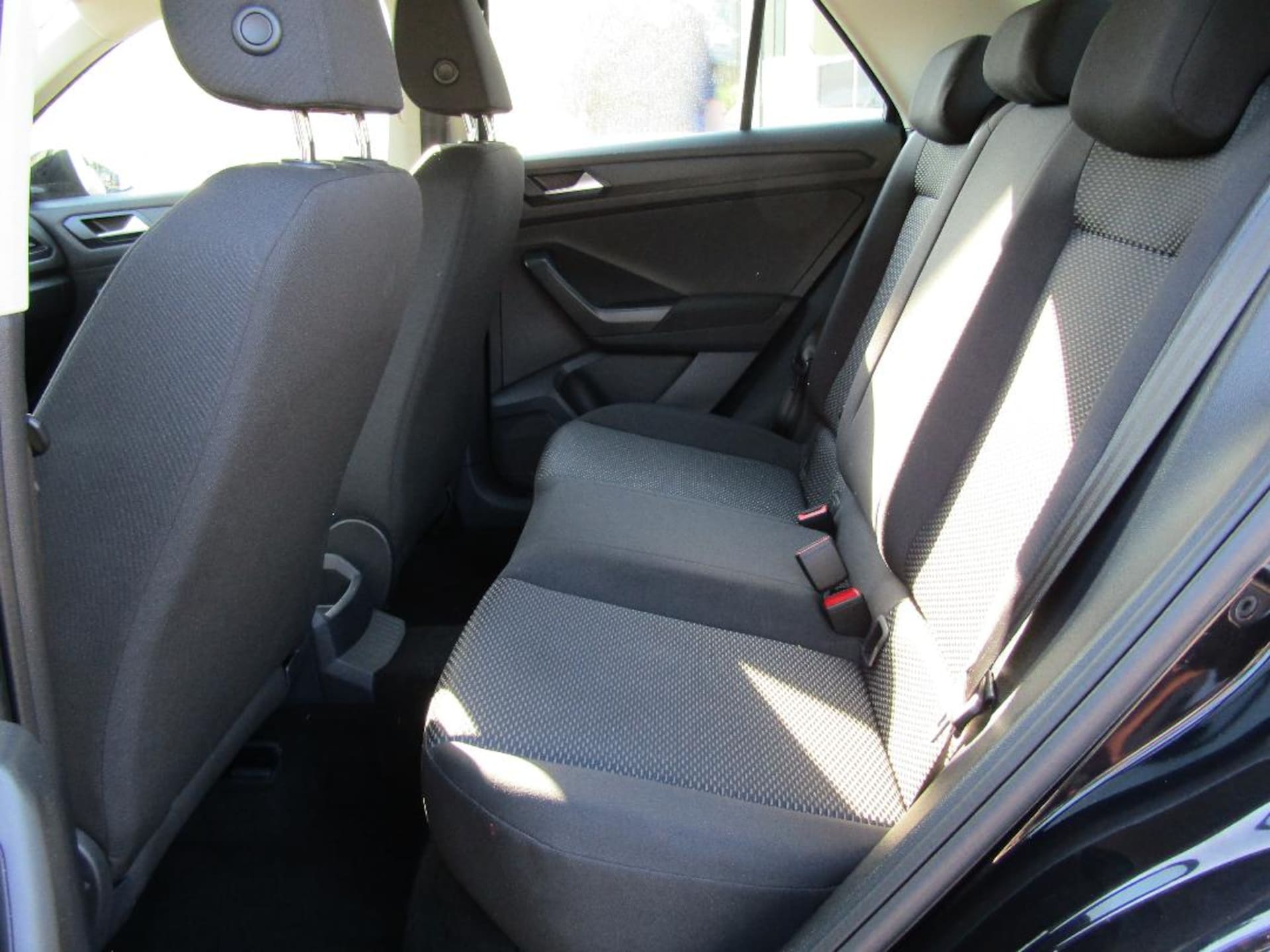 Volkswagen T-Roc Basis-Modell