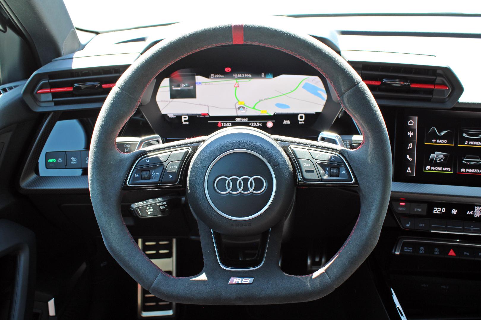 Image about Audi RS 3 Limousine TFSI quattro S tronic