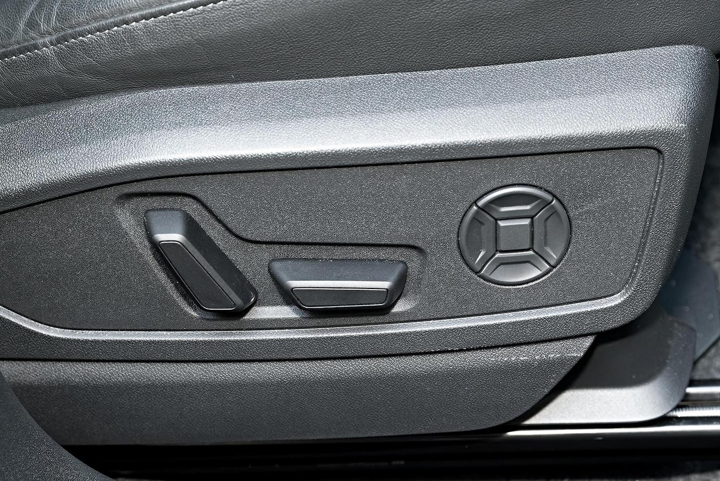 Image about Audi Q5 SUV TFSI 150 kW