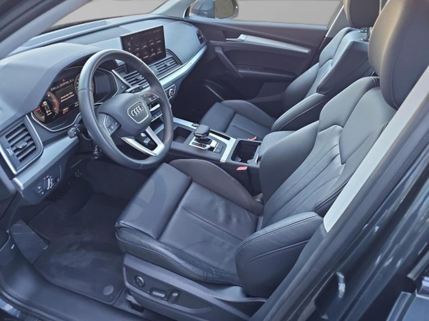 Bild über Audi Q5 40 TDI quattro S tronic - für weitere Informationen kontaktieren Sie den Audi Partner