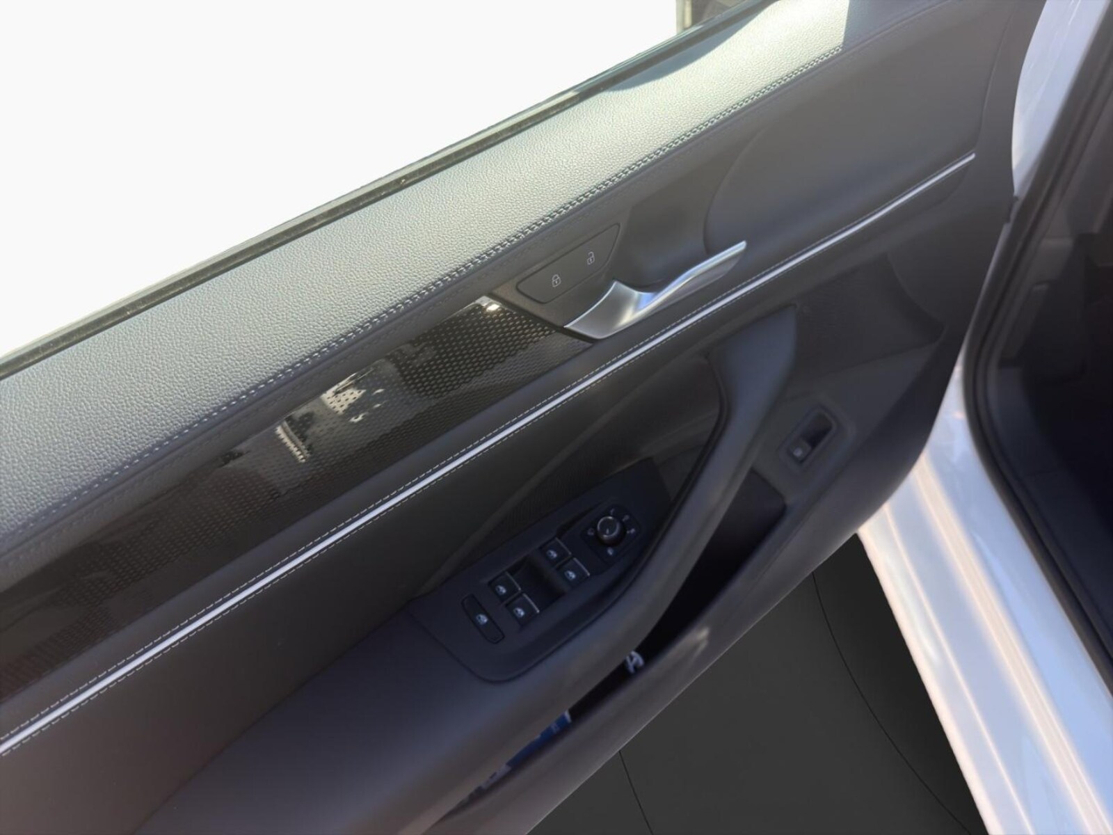 Volkswagen Passat – Bild 10