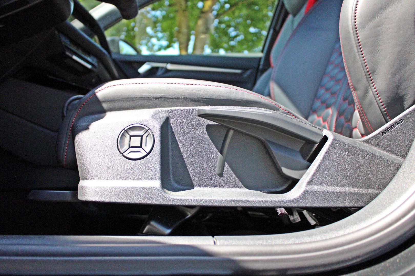 Image about Audi RS 3 Limousine TFSI quattro S tronic