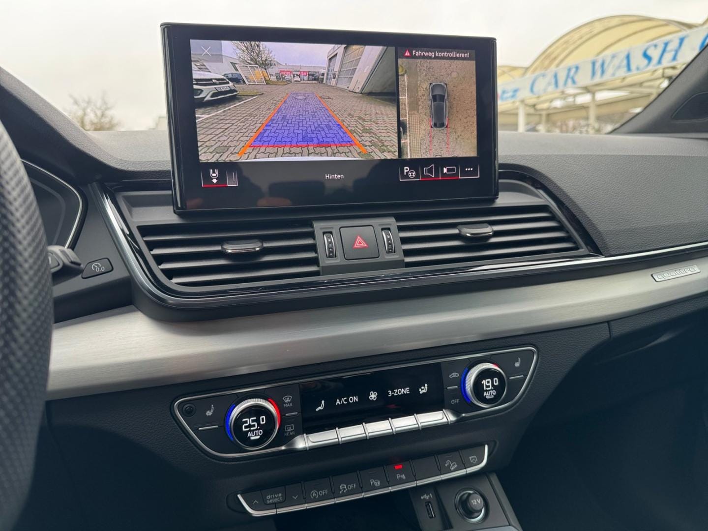 Bild über Audi Q5 Sportback 40 TFSI quattro S tronic - für weitere Informationen kontaktieren Sie den Audi Partner