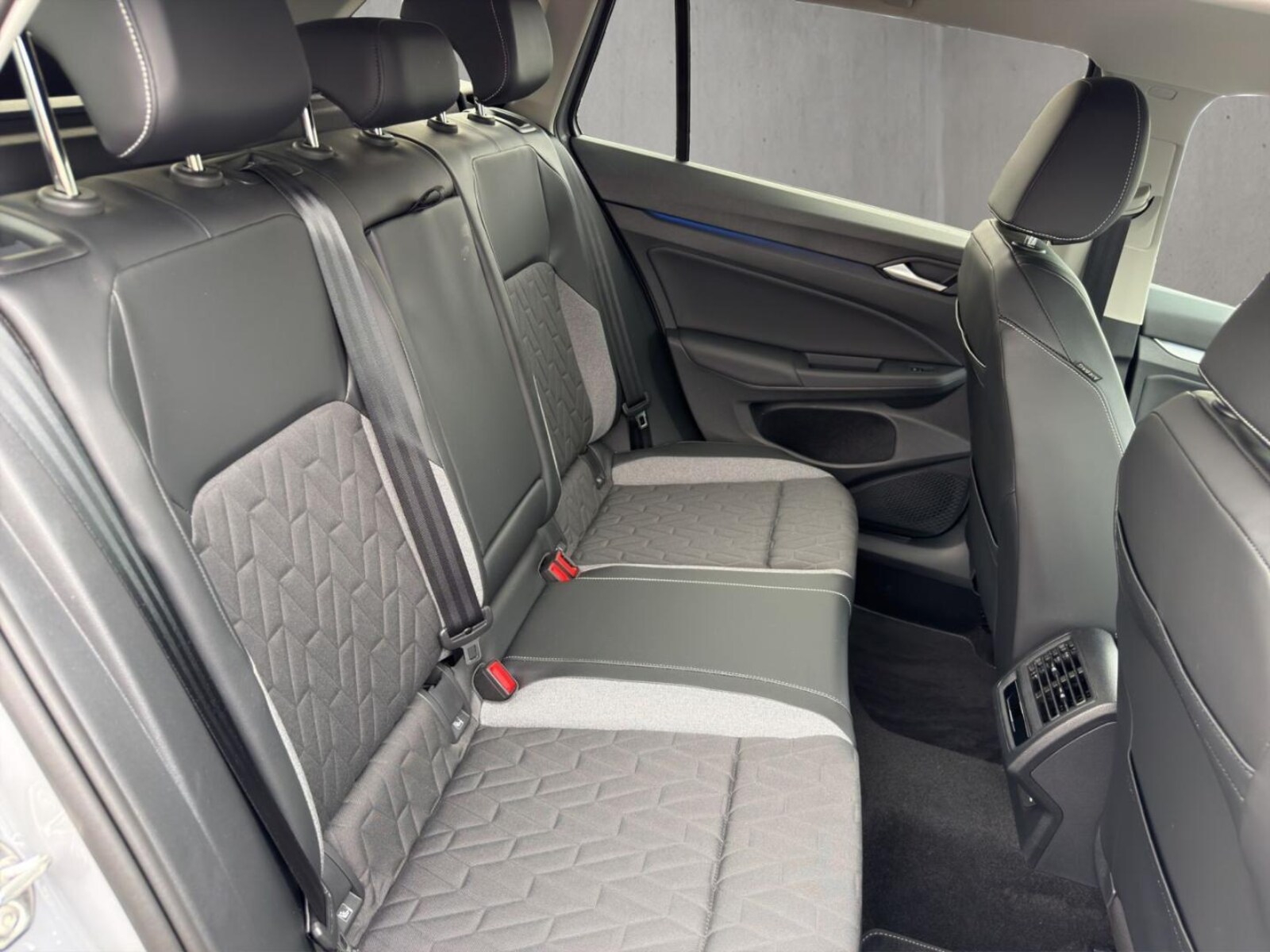 Volkswagen Golf Variant – Bild 18