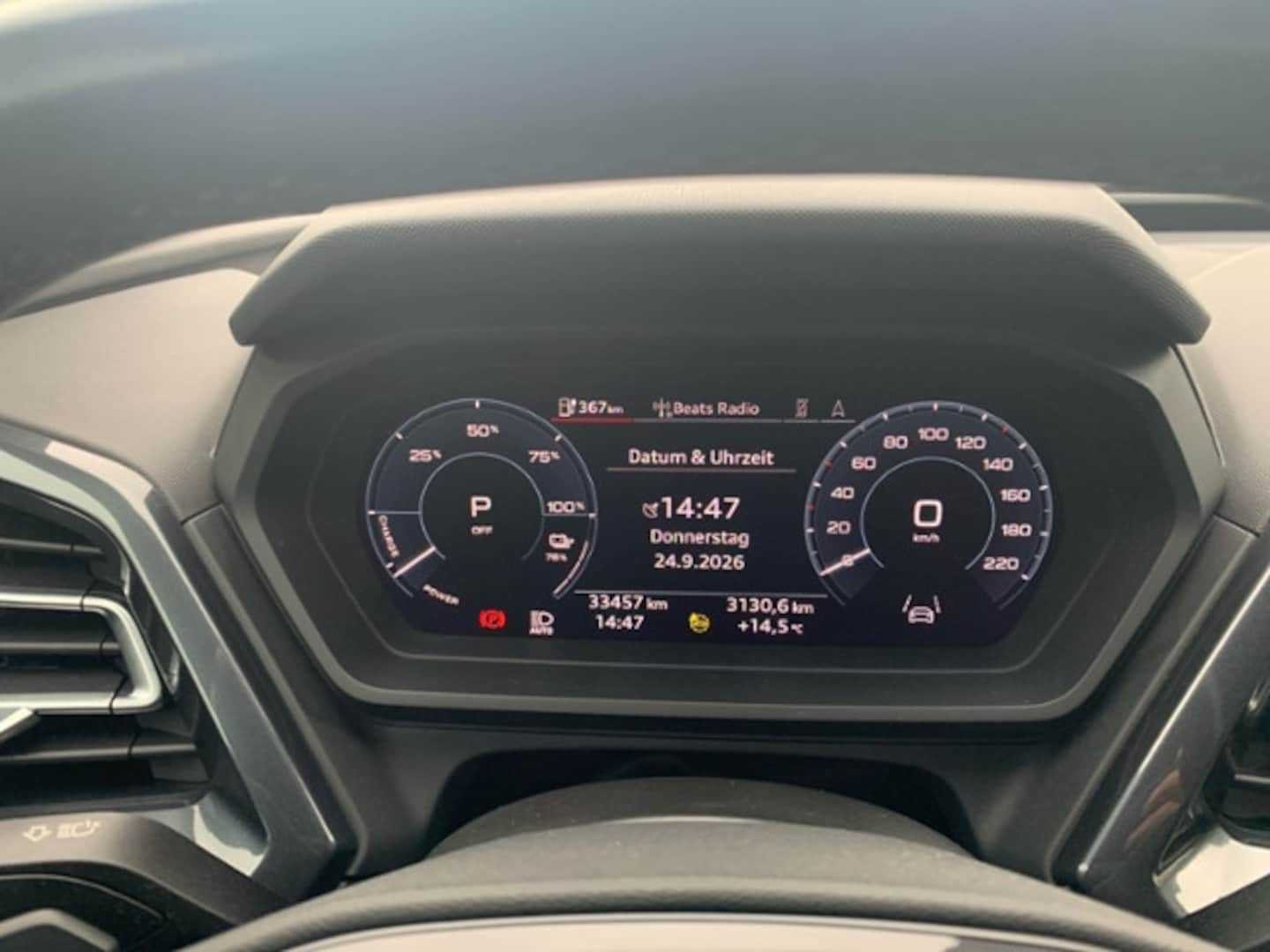 Bild über Audi Q4 Sportback e-tron 40 e-tron - für weitere Informationen kontaktieren Sie den Audi Partner