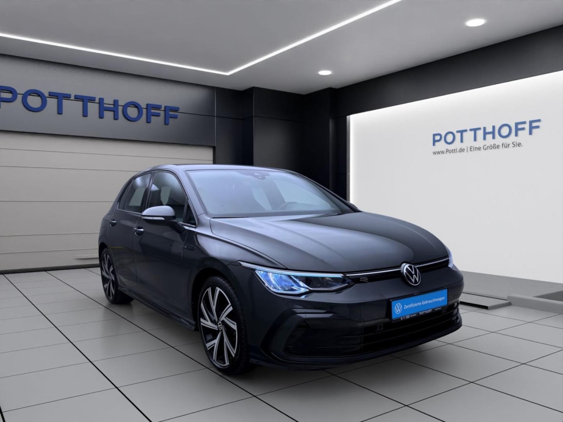 Volkswagen Golf R-Line