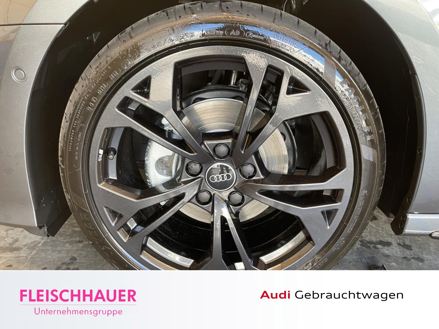 Bild über Audi A3 Sportback TFSI 110 kW S tronic - für weitere Informationen kontaktieren Sie den Audi Partner