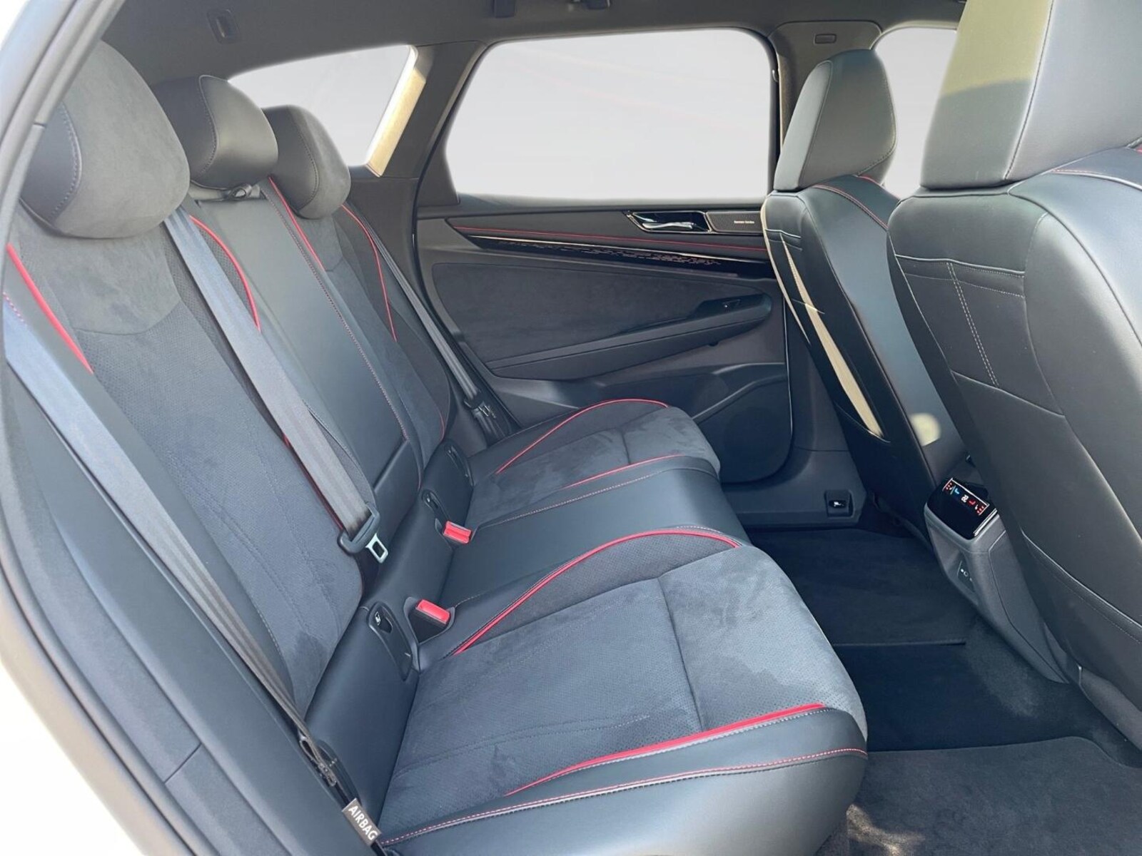 Volkswagen ID.7 Tourer – Bild 10