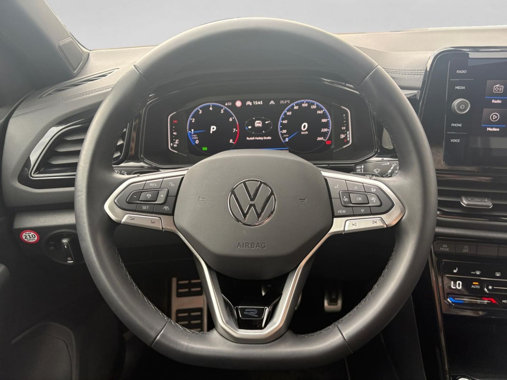 Volkswagen T-Roc R-Line