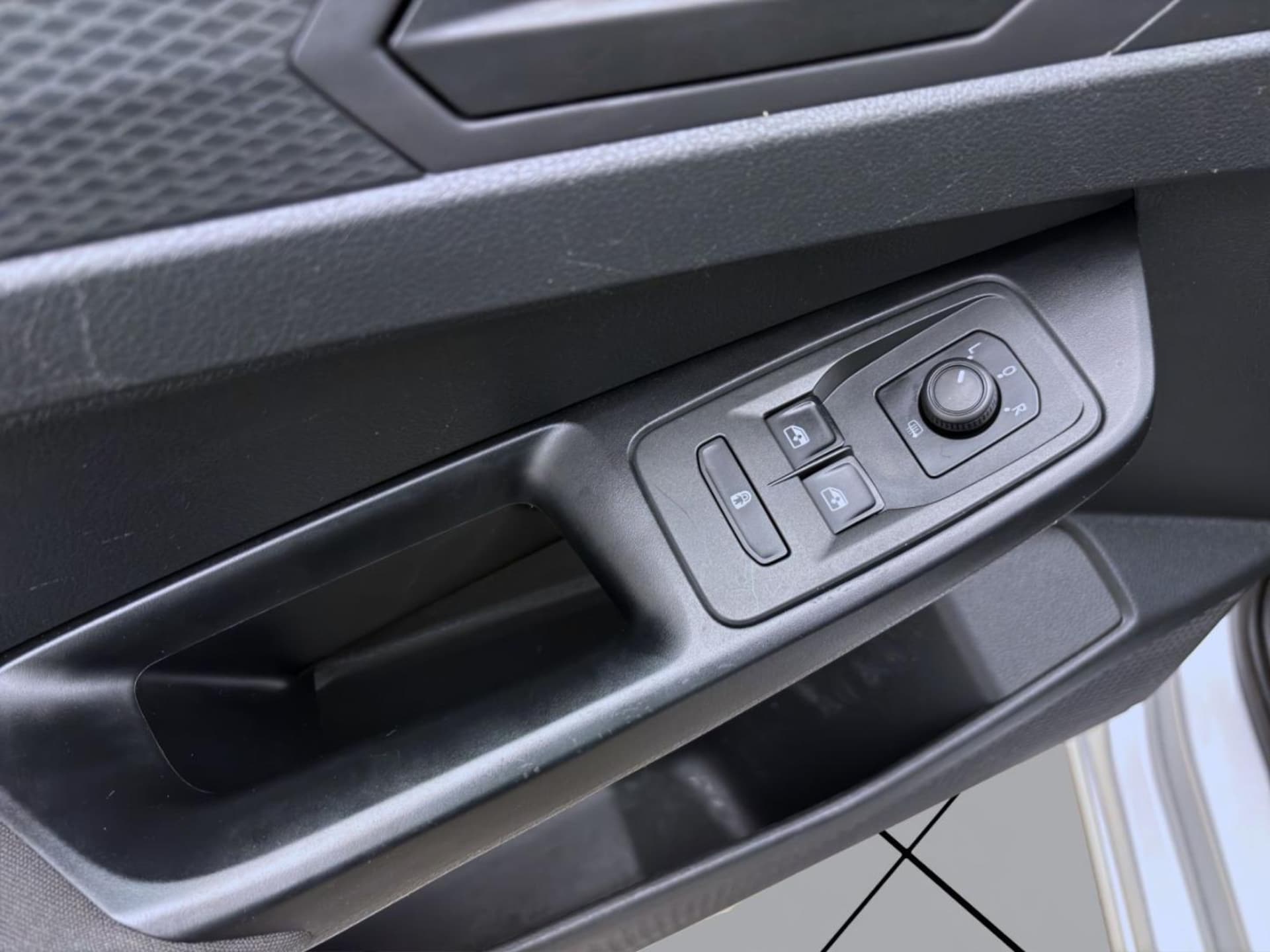 Volkswagen Caddy Maxi Basis-Modell