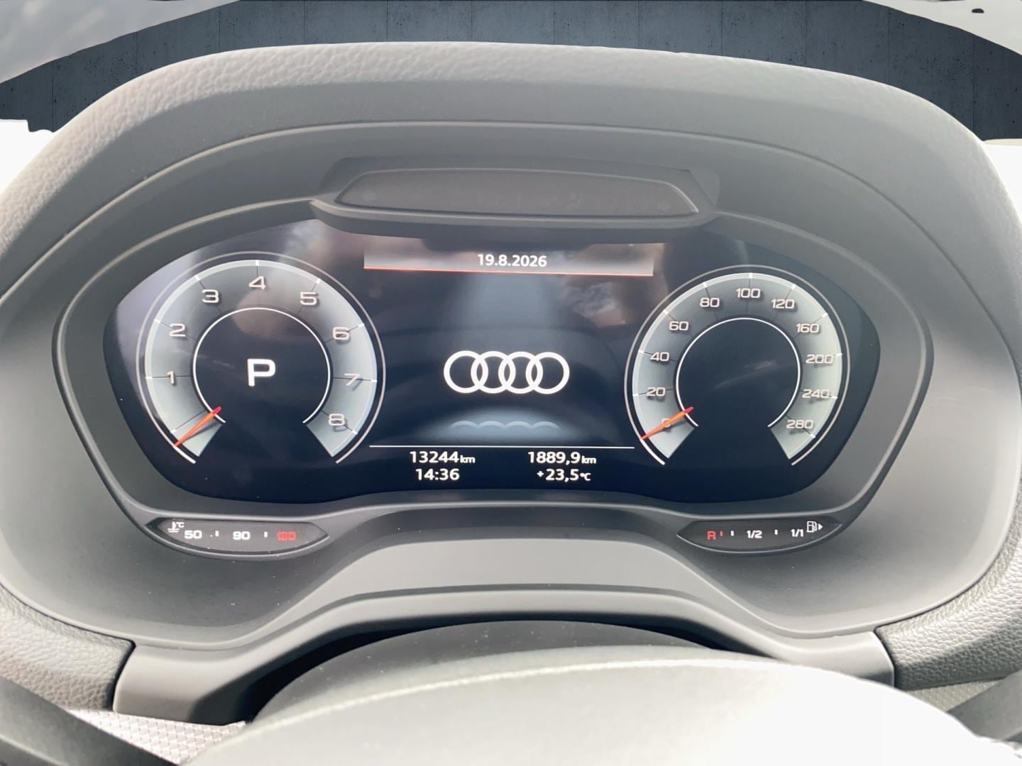 Bild über Audi Q2 advanced 35 TFSI S tronic - für weitere Informationen kontaktieren Sie den Audi Partner