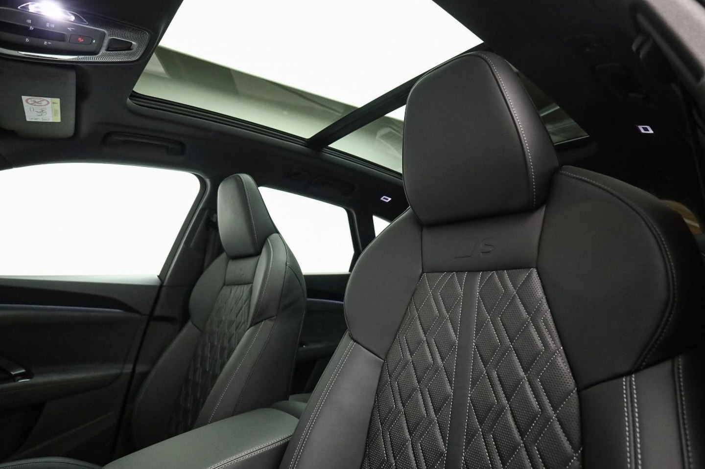 Bild über Audi Q5 SUV TDI quattro 150 kW S tronic - für weitere Informationen kontaktieren Sie den Audi Partner