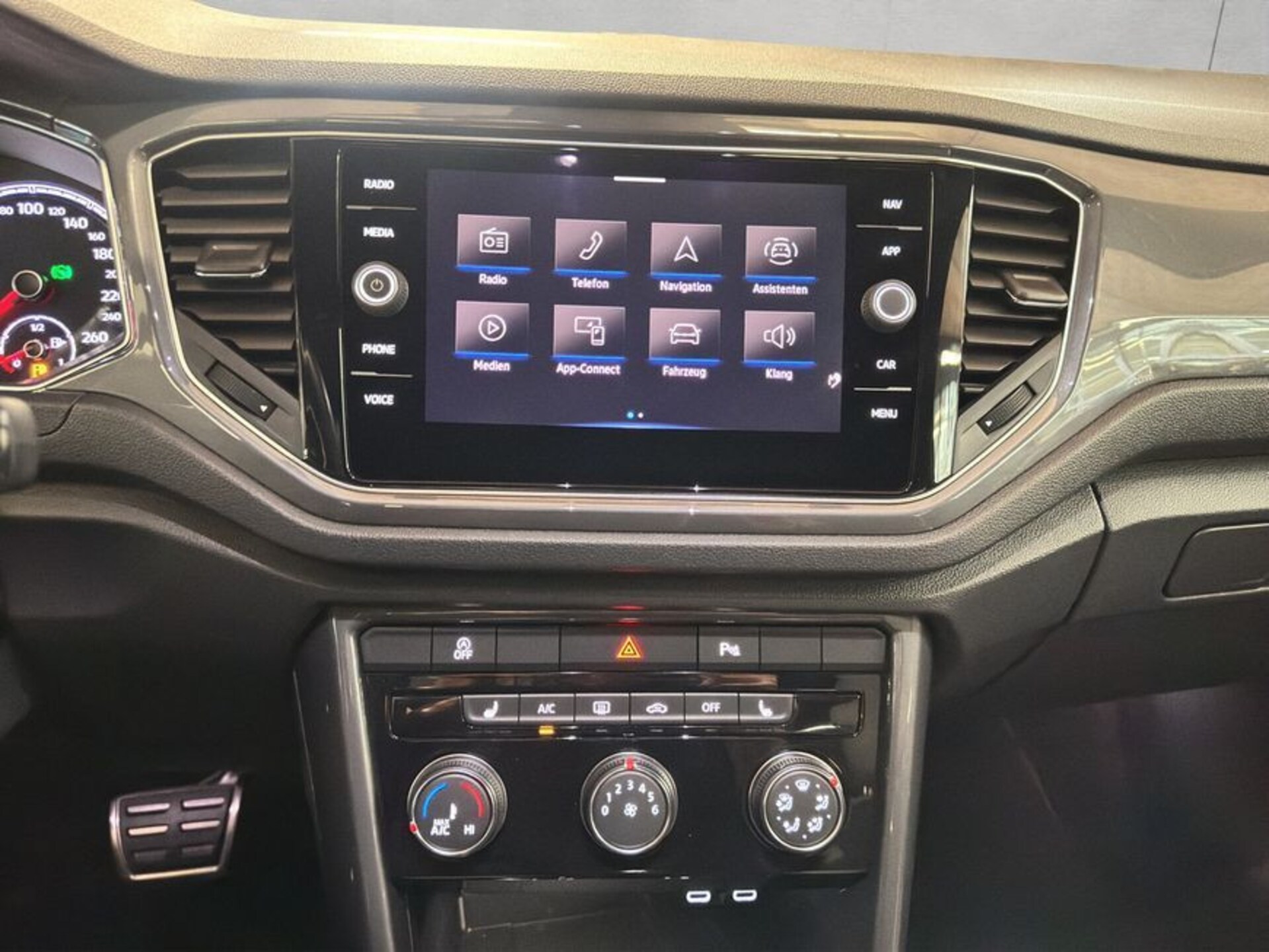 Volkswagen T-Roc Sport