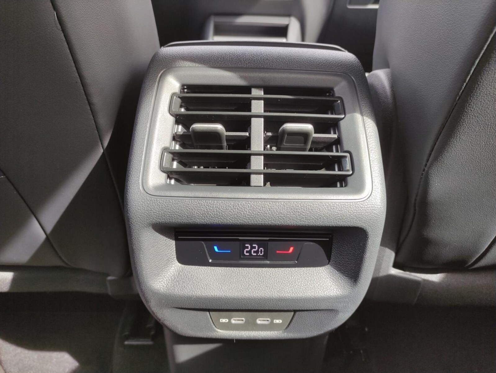 Volkswagen Tiguan – Bild 14