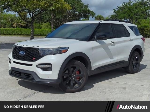 2023 Ford Explorer ST 4WD's photo